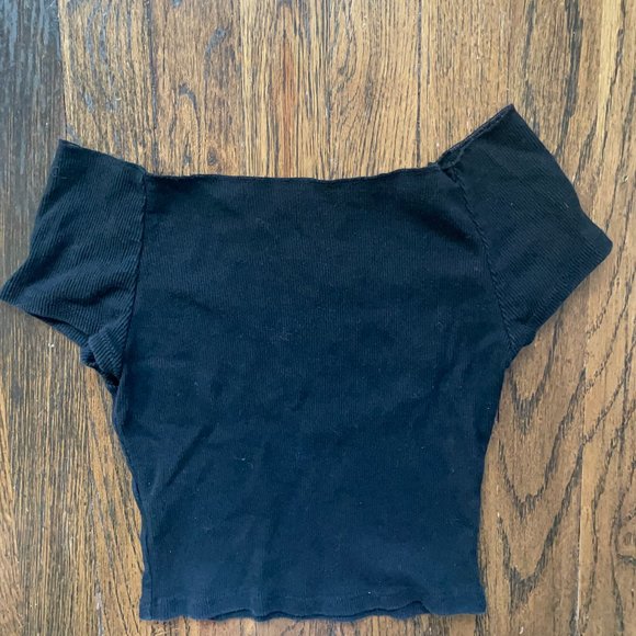 Brandy Melville Ruched Ruffle Neck Top - Picture 2 of 3